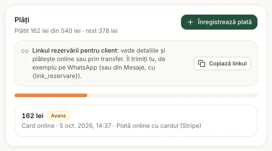 Rezervarea, la Plăți: linkul pentru client și o plată cu cardul înregistrată singură.